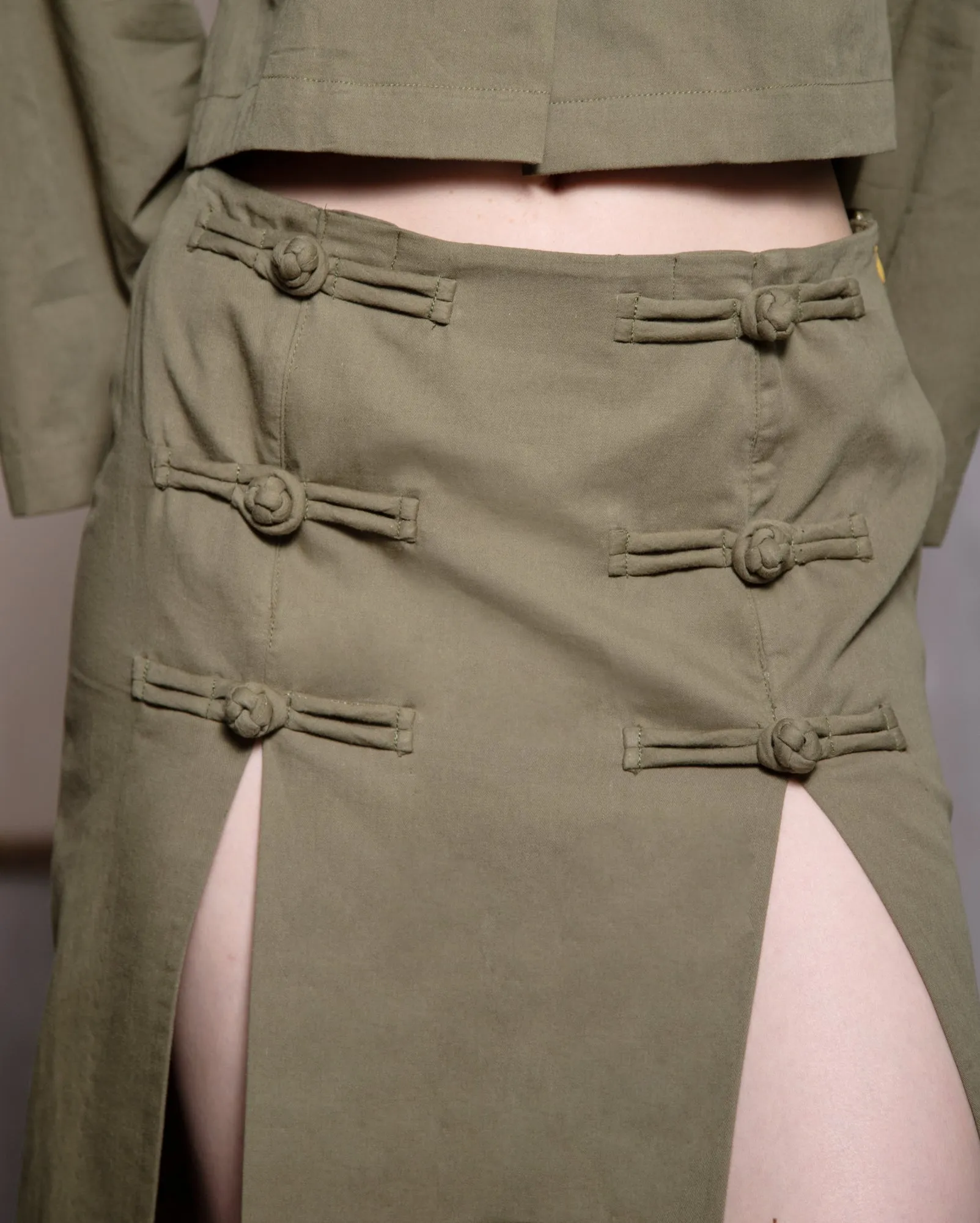 Chang Tang Krop / Slit Skirt Pankou Depan (Army Green)