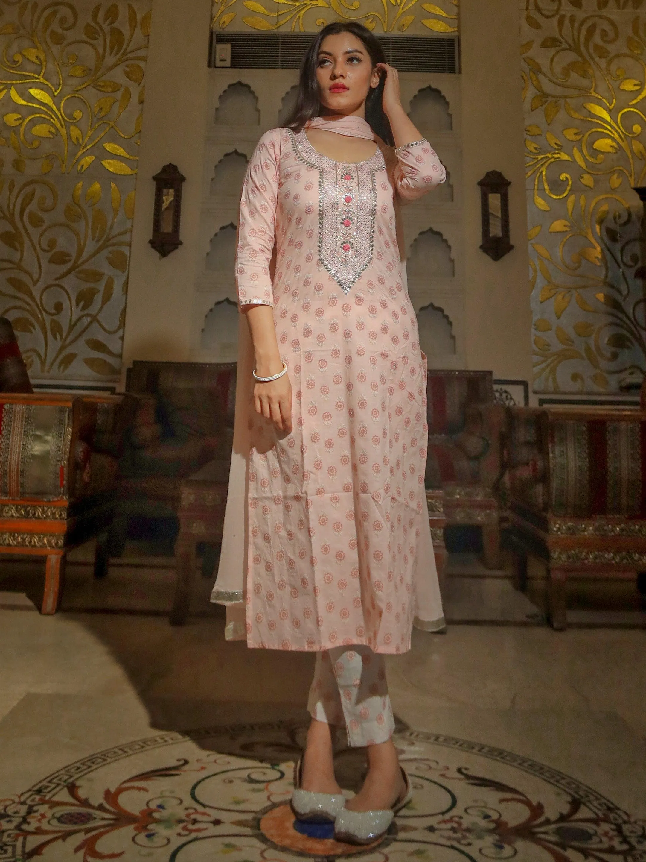 Divena Baby Pink Cotton Kurta Pant Set with Chiffon Dupatta