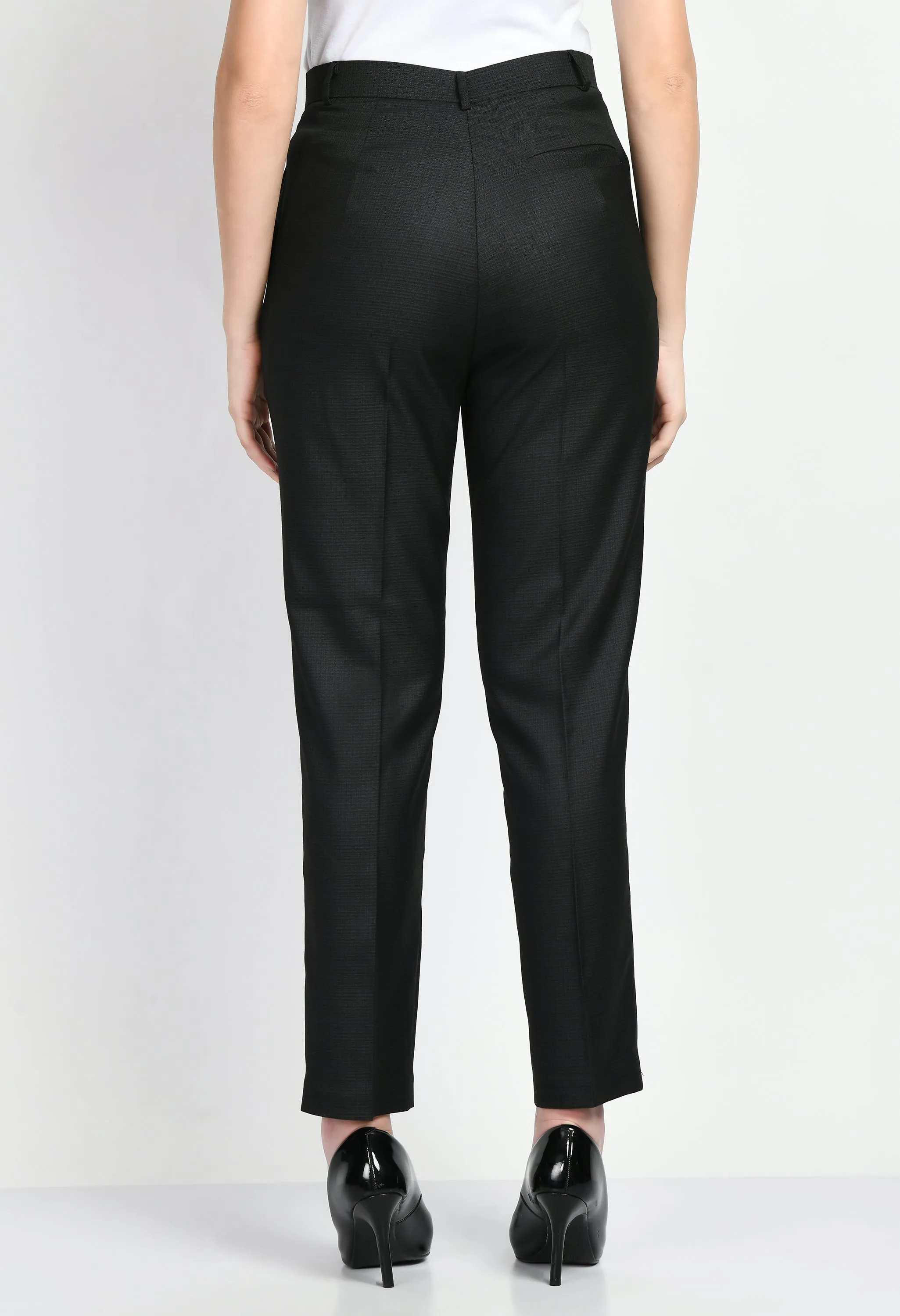 Exude Success Checked Short Blazer Pant Suit (Black)