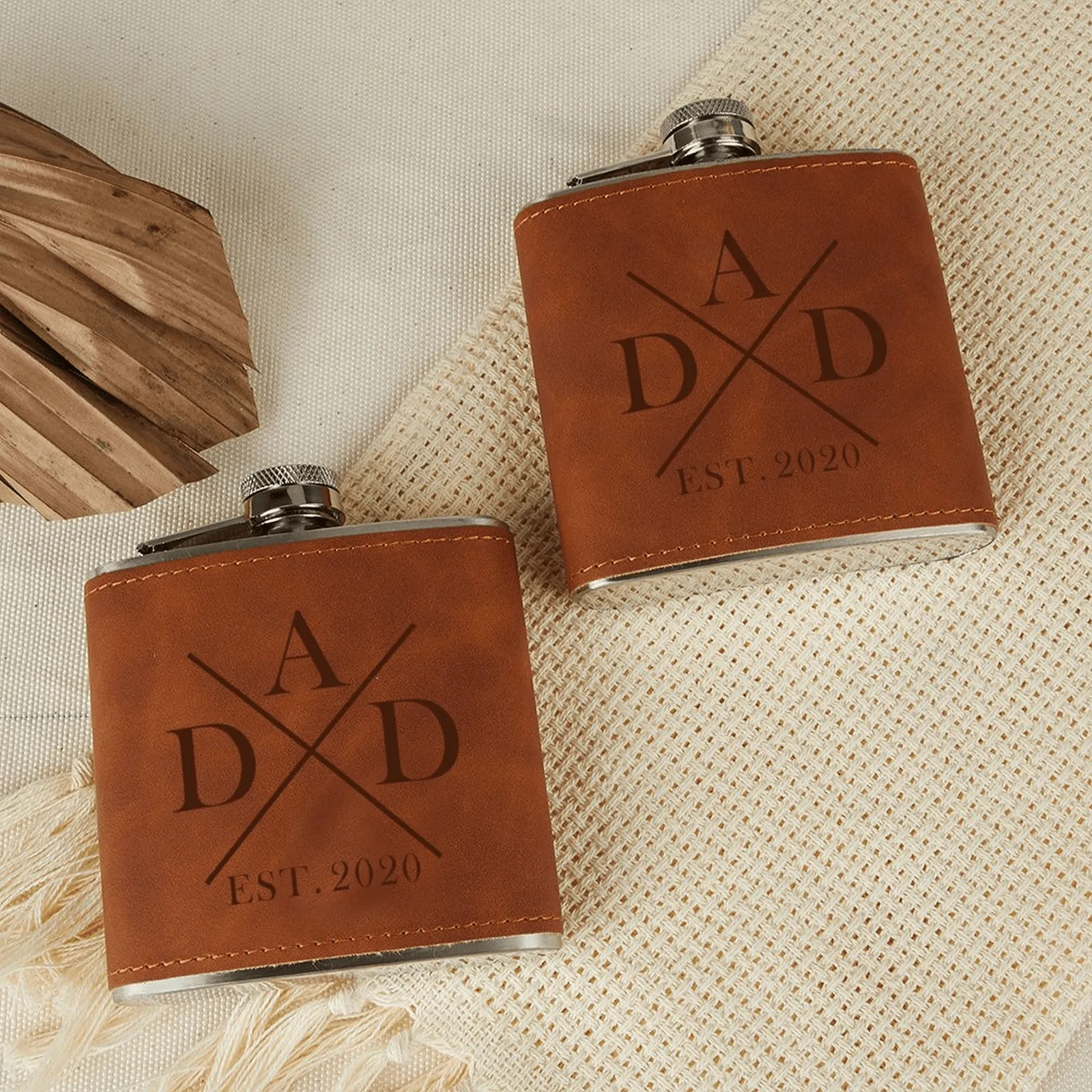 Personalized Leather Flask 6 OZ Custom Date Hip Flask for Father's Day Gift for Dad Personalized Gift for Him